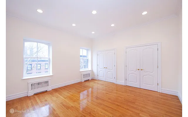 Rented by Douglas Elliman | media 35