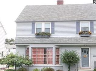 2601 Milton Rd, University Heights, OH 44118