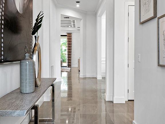 3rd image of 1911 SE Royale Preserve Way