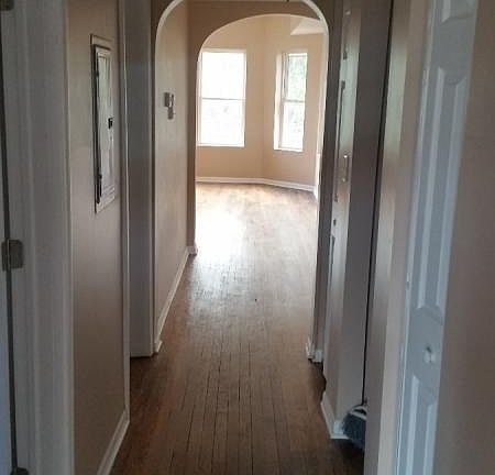 3rd image of 7703 S Essex Ave APT 1S