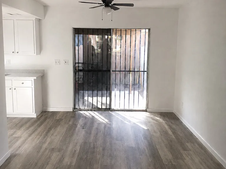 3485 Columbia Ave — Photo 4