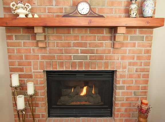 4th image of 4445 Loraine Ln