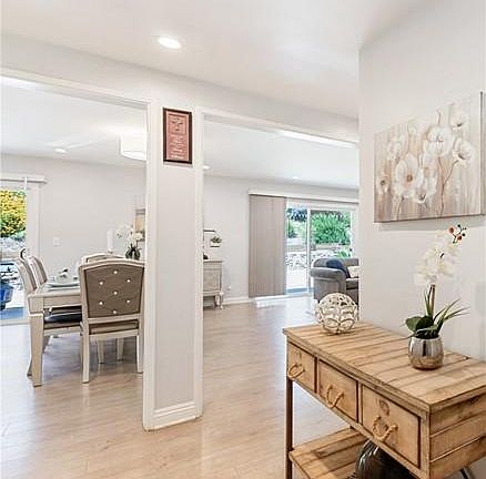 4th image of 1586 Valencia Pl