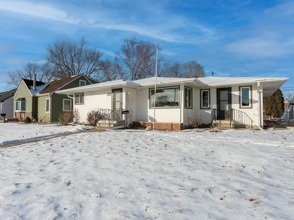 153 Poplar St E, South Saint Paul, MN 55075