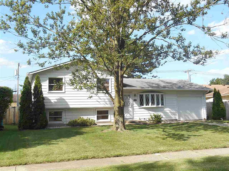 1st image of 2738 Prescott Dr