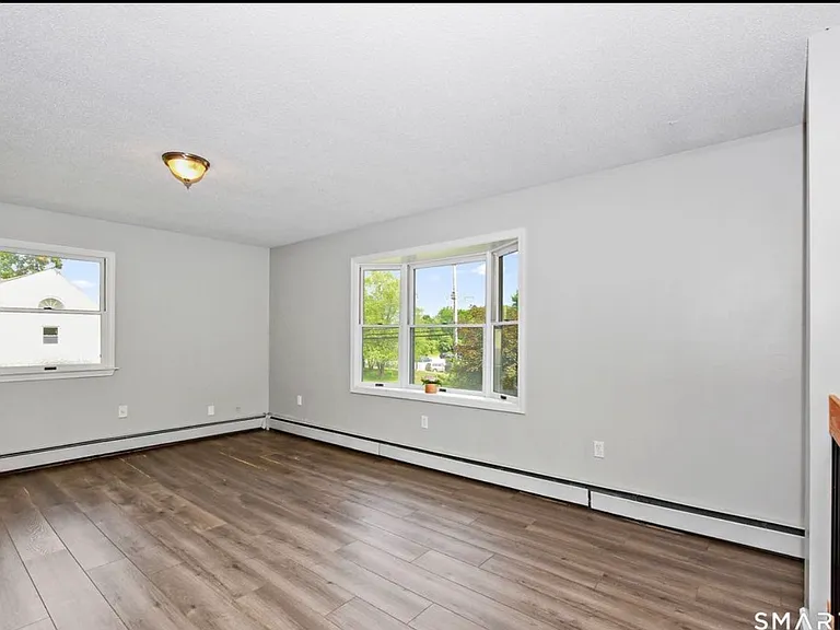 289 Salem Tpke — Photo 19