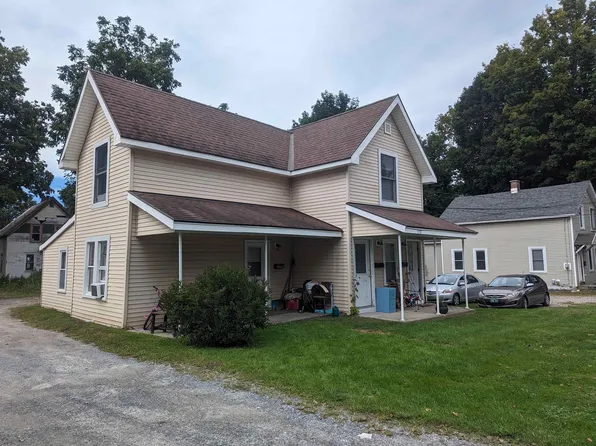 330 School Street, Bennington, VT 05201