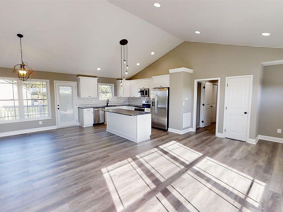1st image of 5078 Ike Cir