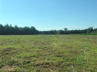 1348 Golf Course Rd, Raeford, NC 28376