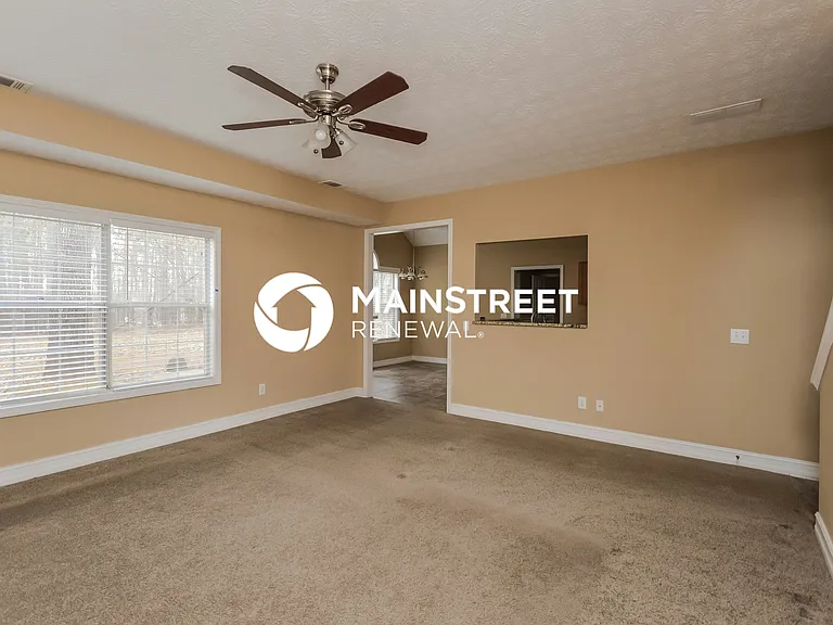 125 Lanella Pkwy — Photo 3