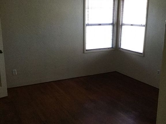 5th image of 515 Tamarack Dr