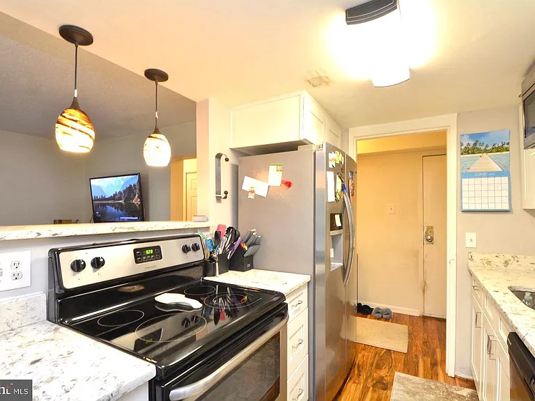 11643 Stoneview Sq #2B — Photo 2