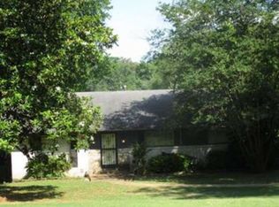 4977 E Shore Dr, Memphis, TN 38109