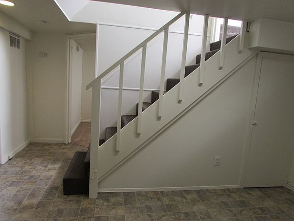 4th image of 1009 NE Ravenna Blvd #B