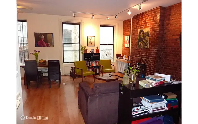 Rented by Douglas Elliman | media 22