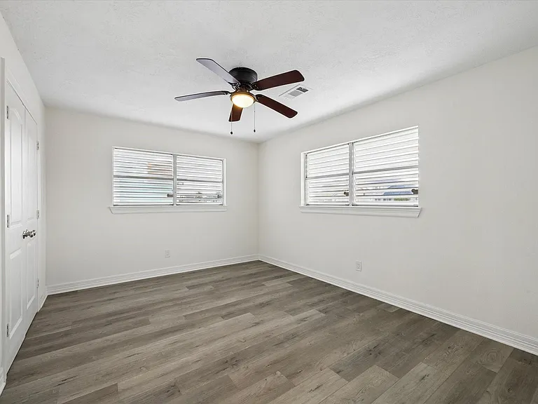 1079 Redfish St — Photo 9