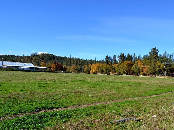 2nd image of 6181 Lower River Rd