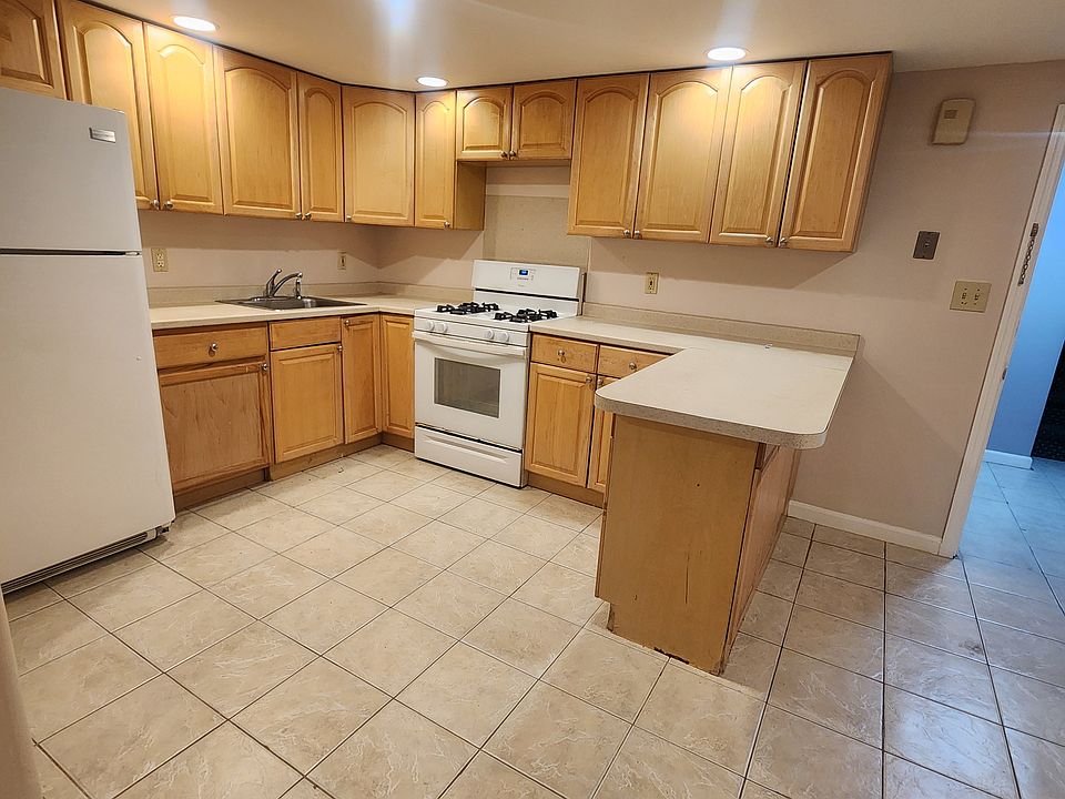 1st image of 14934 81st St