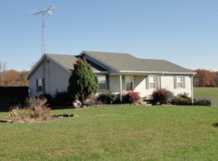 540 Peterson Rd, Cave City, KY 42127