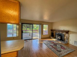 4999 Fern Pl, Rohnert Park, CA 94928