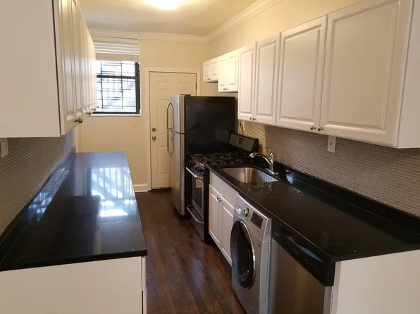 (undisclosed Address), Chicago, IL 60657