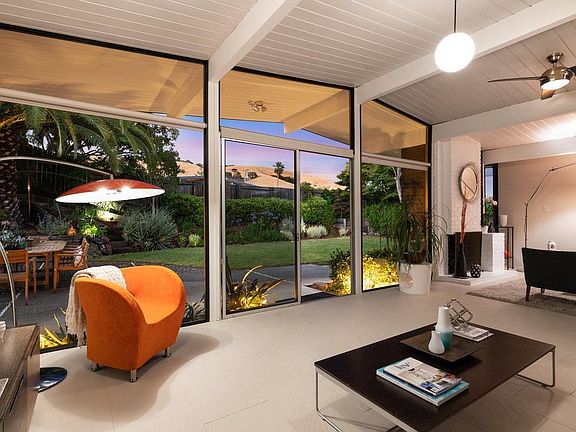 5th image of 136 Duran Drive