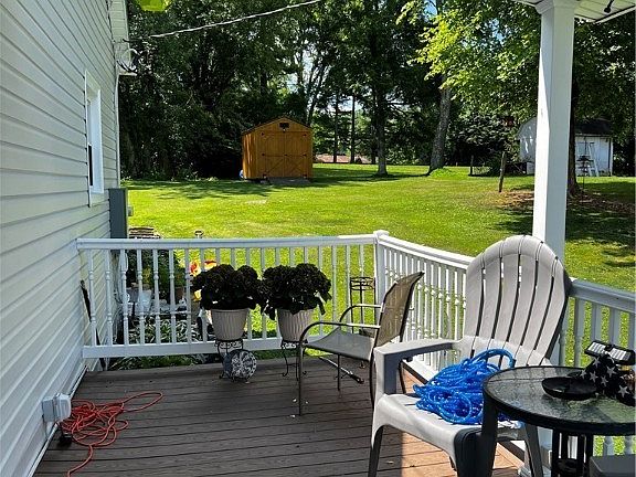 2nd image of 48634 Walnut St