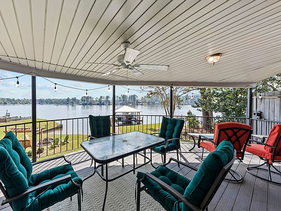 5th image of 182 Spurgeon Dr SE