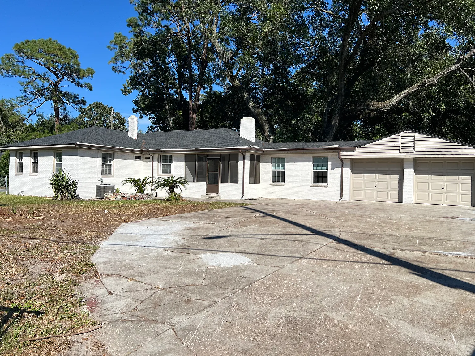 4 bed, 1800 sqft, $1,950 — Photo 2