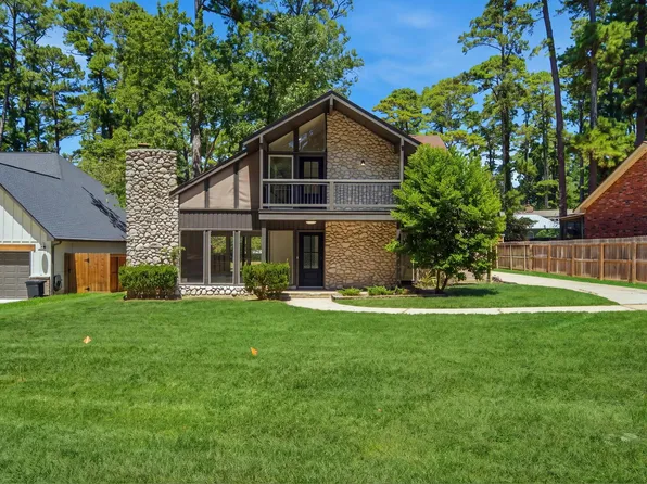 13946 Dolphin Dr, Willis, TX 77318