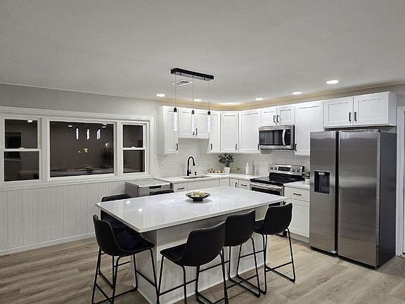 4th image of 35 Beechtree Rd