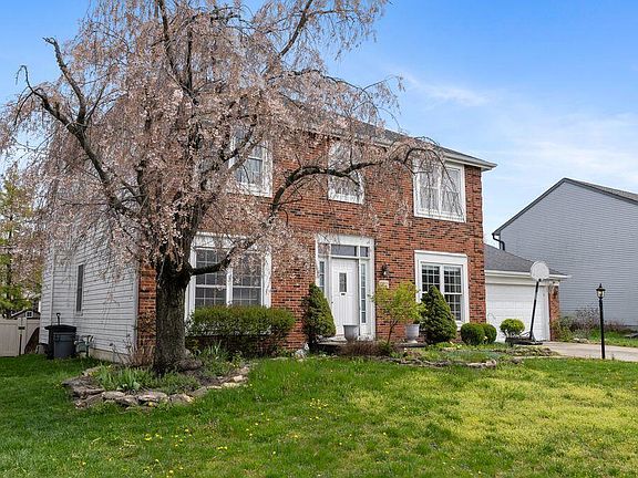 3rd image of 3322 Grovepark Dr