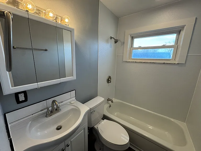 1164 Smithfarm Ave — Photo 8