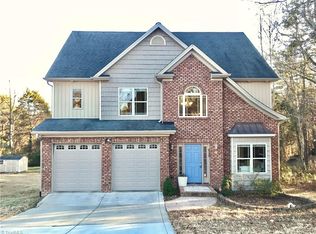 6728 Linwood Dr, Clemmons, NC 27012