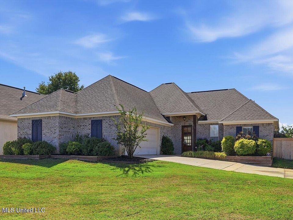 1st image of 726 Sawgrass Lakes Dr