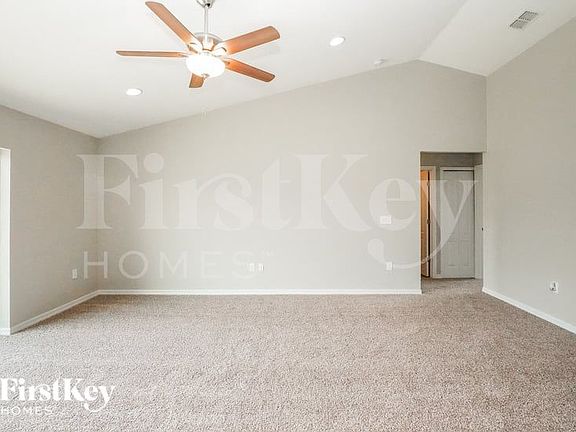 5th image of 444 Lanham Dr