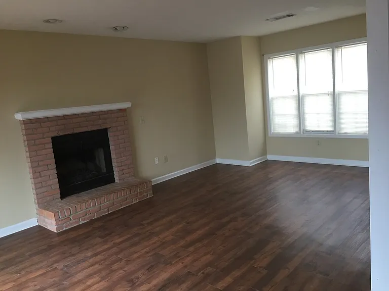 842 Chickasaw Ave — Photo 2