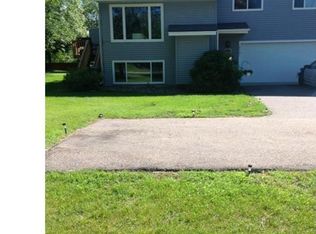 16201 Flagstaff Ct S, Rosemount, MN 55068