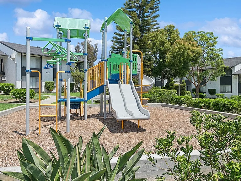 Fullerton Hills — Photo 21