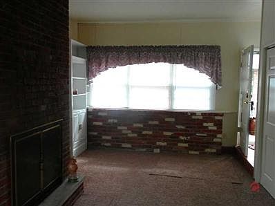 5th image of 2335 E Loretta Dr
