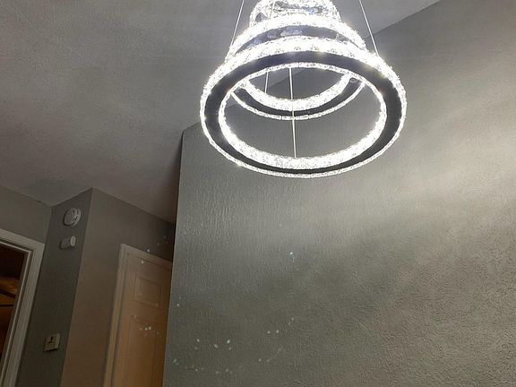 2nd image of 549 Beach St #549