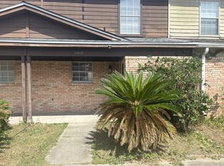 1807 Whispering Oaks Ln, Fort Walton Beach, FL 32547