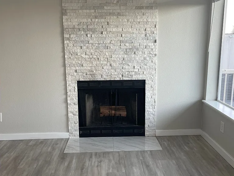 View On California - Spacious with Modern Updates, fireplace (select units) & private balcony | P... — Photo 8