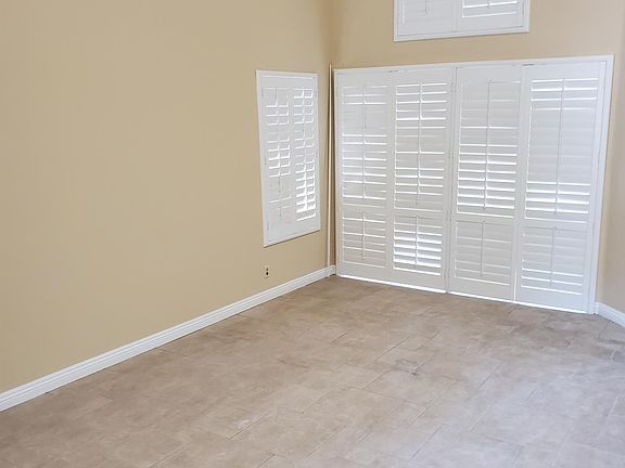 4th image of 6136 Fleetwood Ln