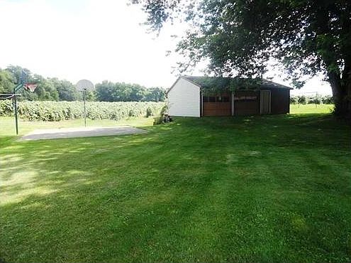 3rd image of 59 Ackerman Ln