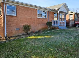 810 Rockland Ave, Charlottesville, VA 22902
