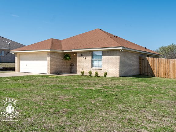 2nd image of 607 Jorgette Dr