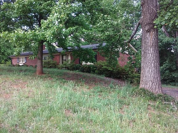 4th image of 5401 Hawthorne Ln