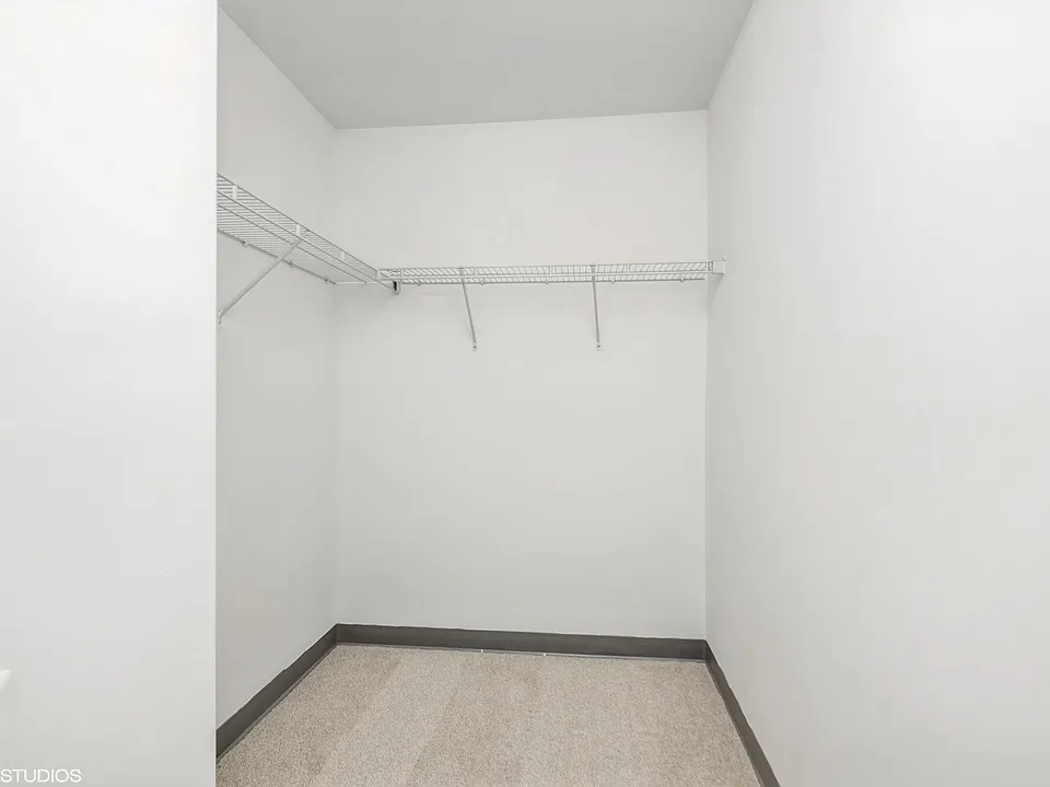 Building Photo 5