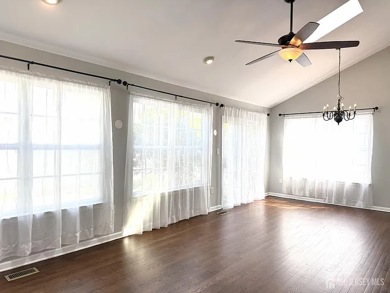 25 Canal View Dr — Photo 17